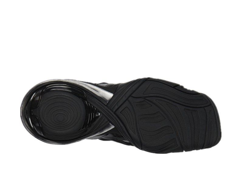 "black"