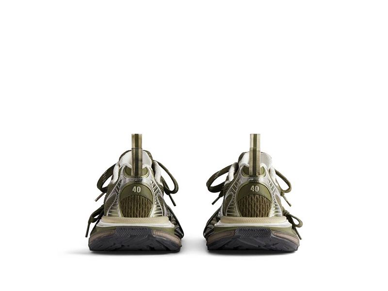 "Dark Green Light Beige"
