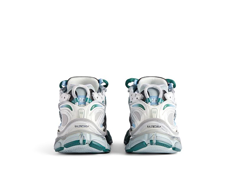 "White Green Blue"