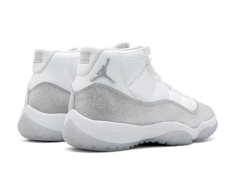 "White Metallic Silver"
