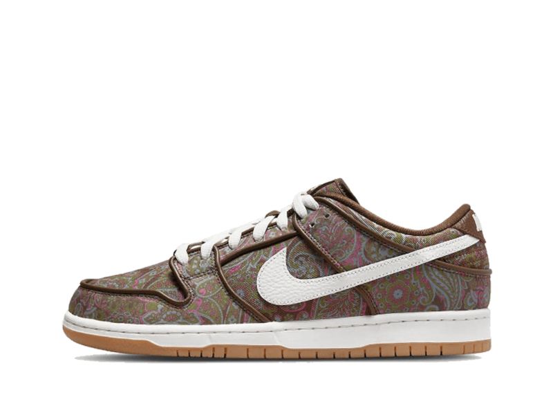 "Paisley Brown"