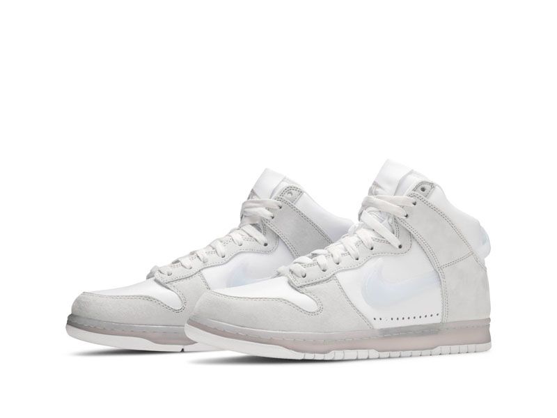 "White Pure Platinum"