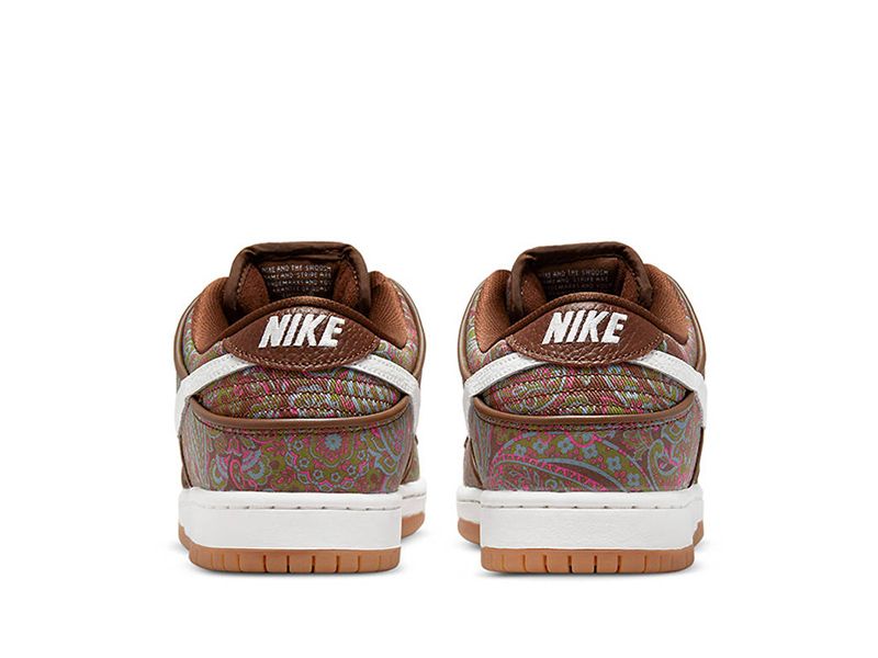 "Paisley Brown"
