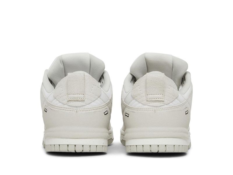 "Pale Ivory Black"
